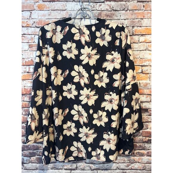 Blue Floral Wear Kei 3/4 Sleeve Blouse Top shirt Women’s Size Large - Picture 4 of 4